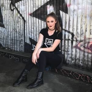 Meet your Posher, Kaylie